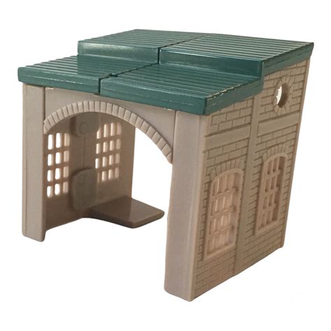 Plarail Capsule Engine Shed – Kaikki