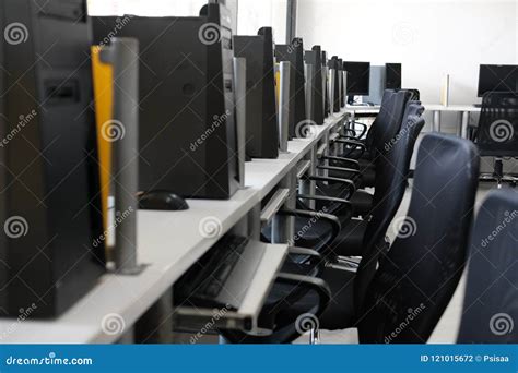 Computer Technology Course 的图像结果