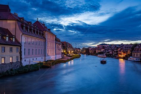 德国城市班贝格莱茵河畔夜景风光高清图片下载-正版图片501565826-摄图网