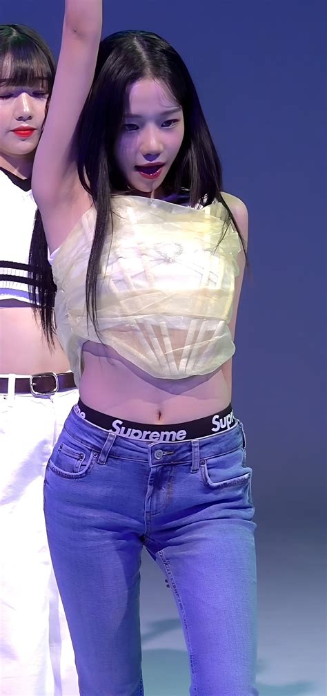 Jo Yuri belly and navel : r/KoreanCelebrityFap