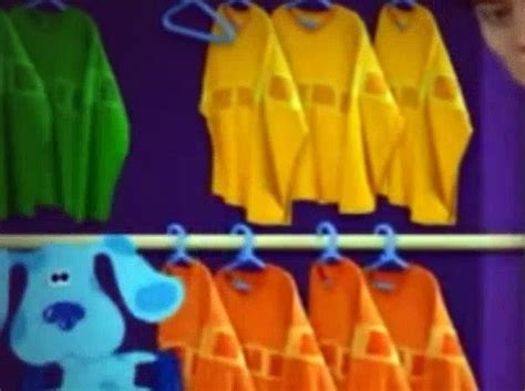 Blues Clues A Surprise Guest Blue's Clues 3 Clues From A Surprise