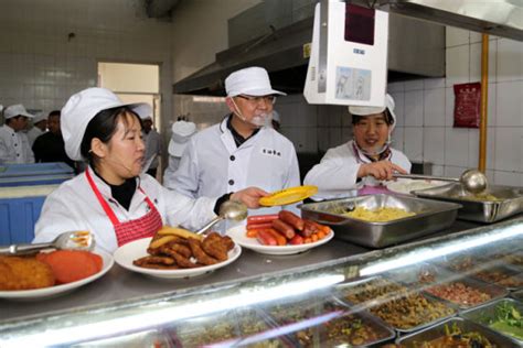 历史文化与旅游学院开展食堂帮厨实践活动-欢迎访问阜阳师范大学网站
