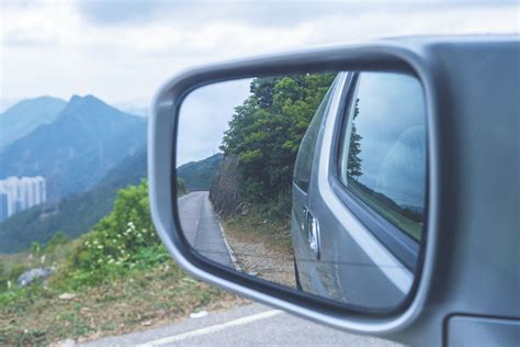 Understanding Peripheral Vision: A Key Element in Driving Safety