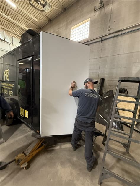 Enclosed Trailer Repair 的图像结果