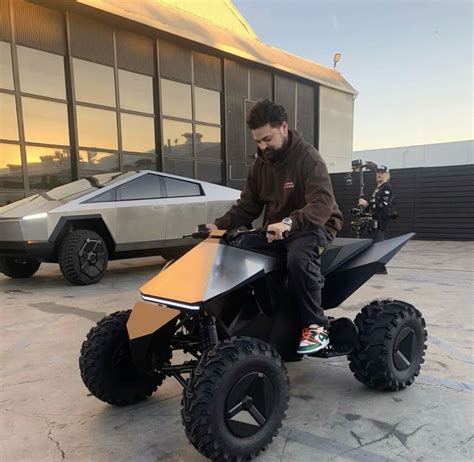 Pin by Eugene on Geneo ...rides too | Classy cars, Super luxury cars, Dream cars