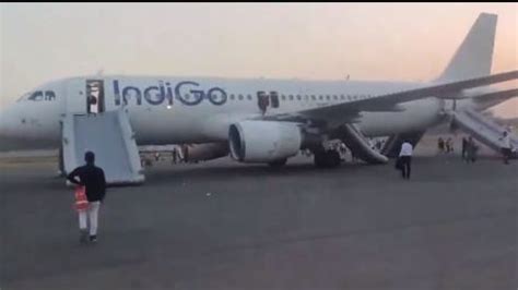 More than 25 flights receive bomb threats on Friday