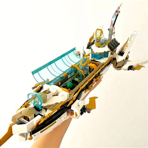 Underwater Adventure Building Block Toy with Mini Submarines & 10 Dolls ...