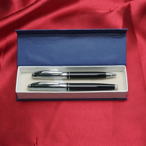 Submarine 1053 Black Color Body With Silver Cap Ball And Roller Ball ...