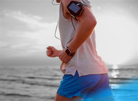 Wearable Technology Examples 的图像结果