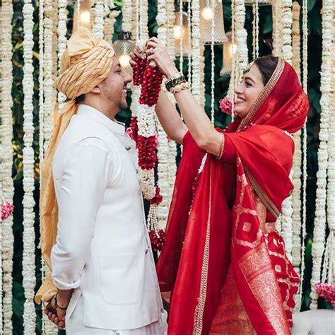 Dia Mirza Ties The Knot With Vaibhav Rekhi In An Intimate Ceremony ...