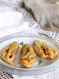 pastella fiori di zucca fiori di zucca in pastella fritti ricetta di peronaci pastella fiori di zucca fiori di zucca in pastella fritti ricetta di peronaci
