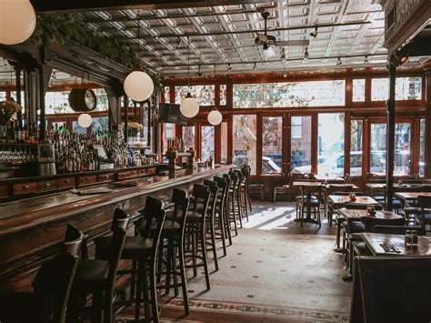 Teddy's Bar & Grill - Home