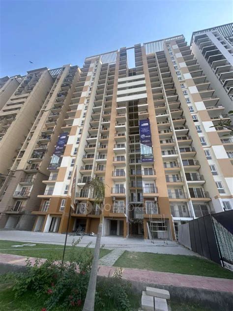 Aditya World City NH 24 - Without Brokerage Semi-furnished 2 BHK Flat ...