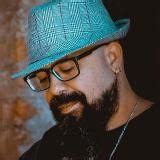 UM KALLANGO RIPE (EN ESPAÑOL) - Lucas Kallango - LETRAS.COM