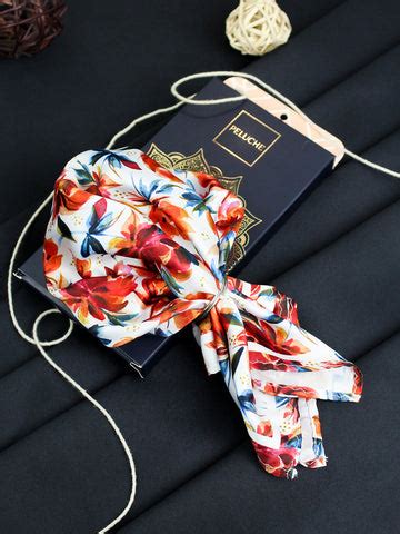 Buy Pocket Squares Online in India - Peluche.in