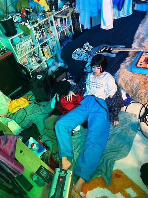 Image result for Insecure Poses Reference