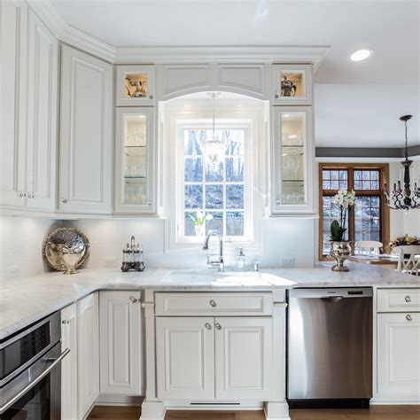 8 Best Kitchen Cabinet Materials for Your Home