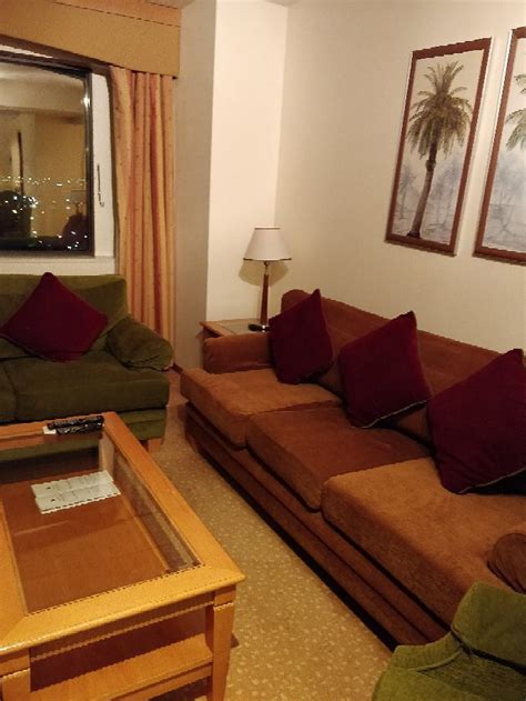 Hyatt Regency Galleria Residence Dubai Room Service: Pictures & Reviews ...