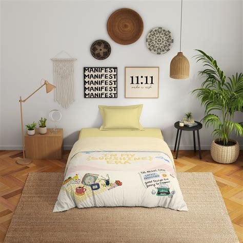 Buy SPACES Genz Cotton Printed Single Quilt from Spaces at just INR 4499.0