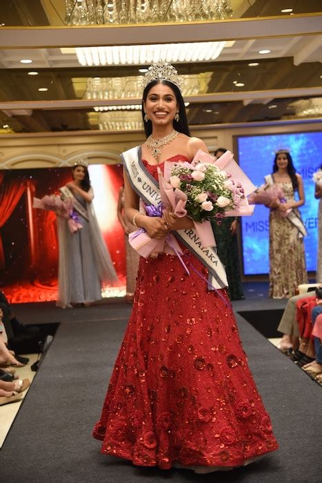 Fashion Show: మిస్ యూనివర్స్ స్టేట్ గ్రాండ్ ఫినాలేలో అందాల ముద్దుగుమ్మల ...