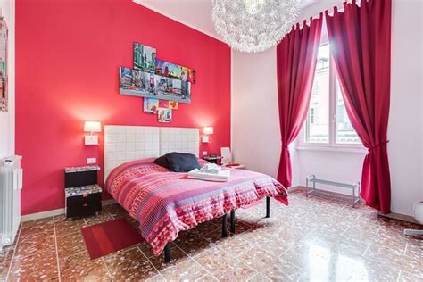 2 PASSI AL COLOSSEO B&B (Rome) - B&B Reviews, Photos, Rate Comparison ...