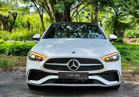 Mercedes-Benz C300 AMG (V2) 2025 | Thông tin xe và CTKM mới nhất