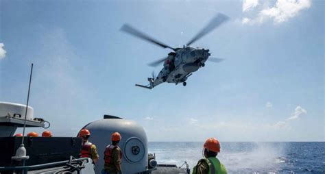 Navy Exercise 的图像结果