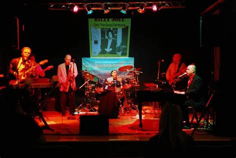 Cold Spring Harbor Band 的图像结果