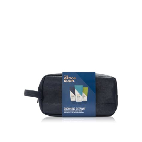 The Groom Room Grooming Getaway Gift Set - Spinneys United Arab Emirates