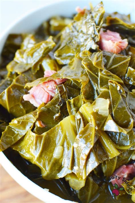Slow Cooked Southern Collard Greens {with Ham Hock} | Easy Side Dishes