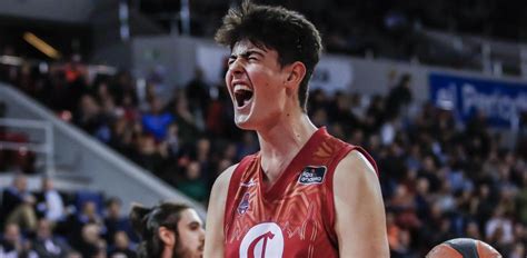 NBA | Aday Mara cumple 18 años: Así es el gigante que ilusiona al ...