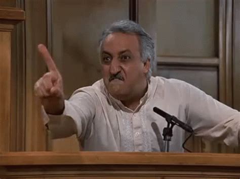 5 Ways Staying Single In Your 30s Is Different Than Your 20s