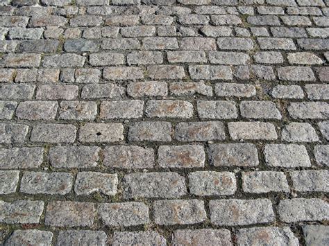 Making Stone Pavement 的图像结果