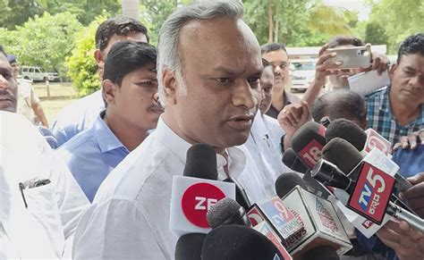 Williamson steps down as NZ Test skipper, Southee named as replacement