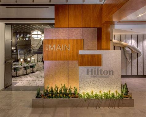 HILTON NORFOLK THE MAIN - Hotel Reviews, Photos, Rate Comparison ...