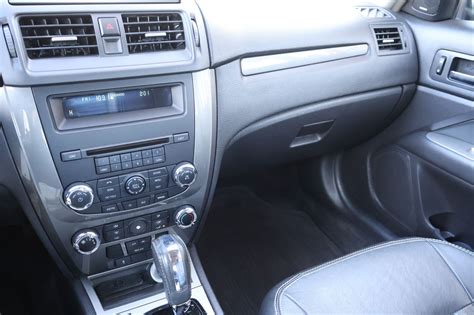 Body Control Module 2010 Ford Fusion 的图像结果