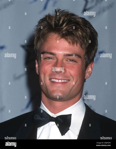 Josh duhamel 2001 hi-res stock photography and images - Alamy