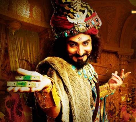 Praneet Bhatt Biography in Hindi Wiki, Height, Age, Wife, Family ...