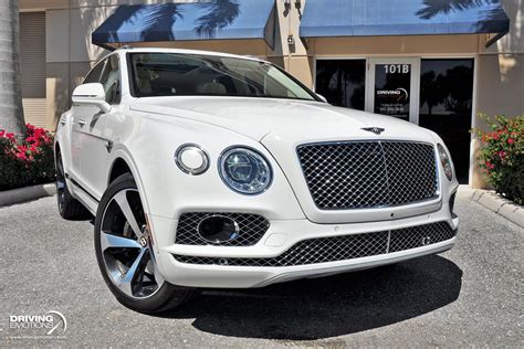 2020 Bentley Bentayga V8! WHITE/WHITE! MULLINER SPEC! TOURING SPEC! CITY SPEC! $217K MSRP! Stock ...