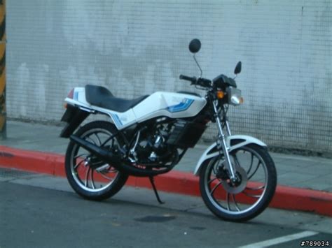 又是一輛令人懷念的名駒 YAHAHA RZ-50 - Mobile01