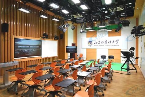来看看国外特色的教室 当下“最潮”高校教室 自习室带咖啡吧 中国咖啡网