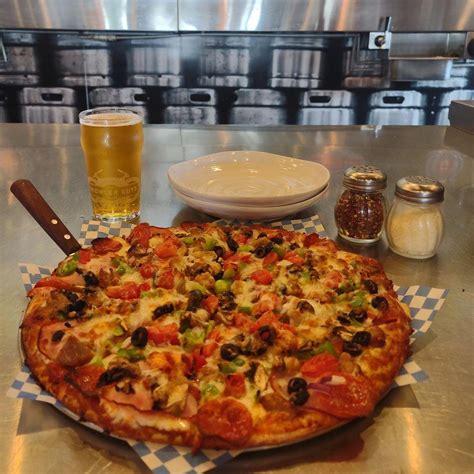 The Growler Guys menu in Klamath Falls, Oregon, USA