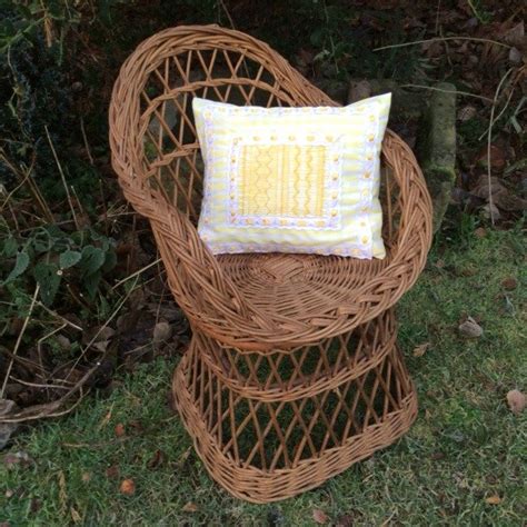 Smocked Cushion Patterns Tutorials 的图像结果