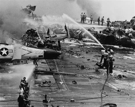 John McCain Opened Up About What It Was Like Being a POW In the Vietnam ...
