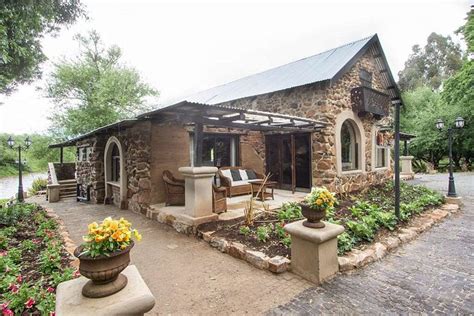 FLITWICK RANCH (Swartberg) - Specialty Inn Reviews, Photos, Rate ...