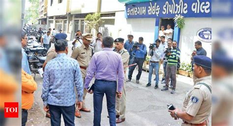 Diamond Heist: Rs 20 crore diamond heist: Ahmedabad crime branch, ATS ...