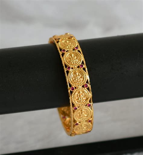 Gold tone pink stone lakshmi coin bangle(2.8) dj-49946 – dreamjwell
