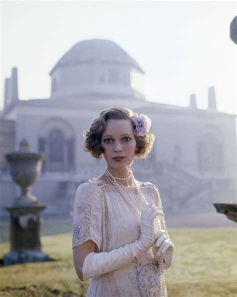 Mia Farrow as Daisy Buchanan for the Movie 'The Great Gatsby' Portrait ...