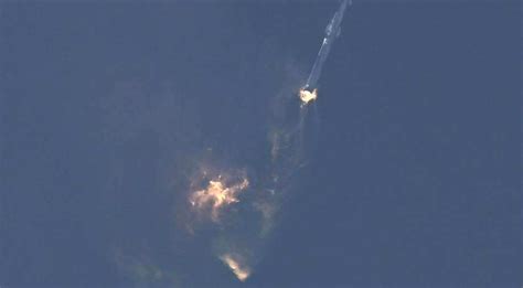 Rocketship Exploding 的图像结果