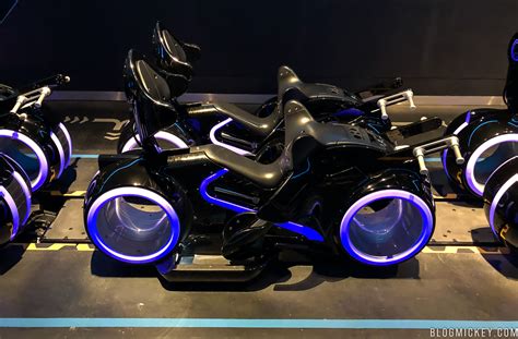PHOTO TOUR, REVIEW: TRON Lightcycle Power Run at Shanghai Disneyland